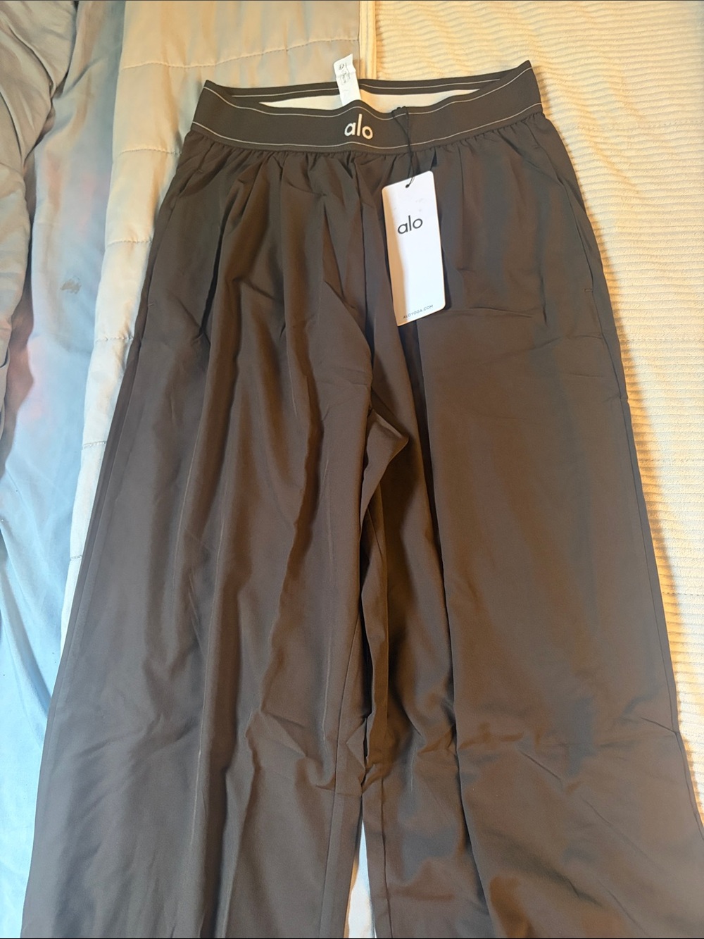ALO Yoga women’s